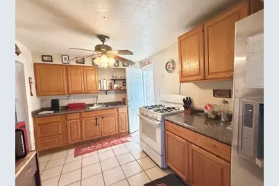 1318 Holm Avenue, Modesto, CA 95351 - Photo 8