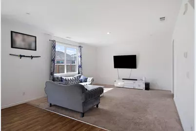 6730 Mount Elbrus Way, Stockton, CA 95219 - Photo 10