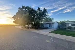 855 Toyon Ln, Patterson, CA 95363 - Photo 1