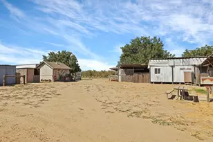 580 W Bowman Rd, French Camp, CA 95231 - Photo 36