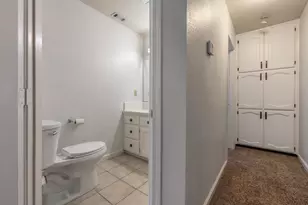 1940 N Berkeley Ave, Turlock, CA 95382 - Photo 24