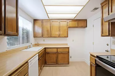 942 Sylvan Meadows Drive, Modesto, CA 95356 - Photo 10