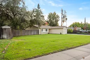5846 Pikes Peak Way, Sacramento, CA 95842 - Photo 4