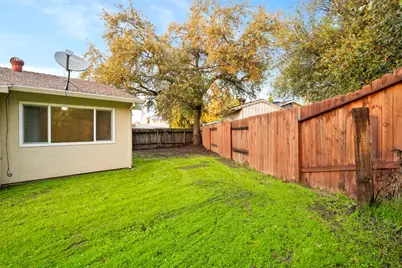 5846 Pikes Peak Way, Sacramento, CA 95842 - Photo 14