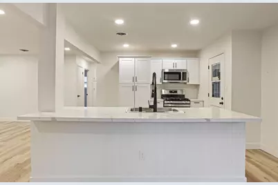 1860 Lucerne Avenue, Stockton, CA 95203 - Photo 8