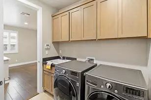 309 Fairgate Rd, Sacramento, CA 95825 - Photo 22