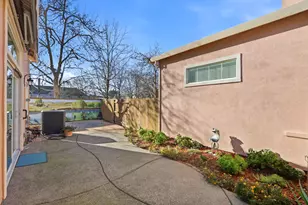 28 Genoa Ct, Sacramento, CA 95831 - Photo 56