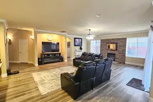 3703 Brookstone Dr, Turlock, CA 95382 - Photo 16