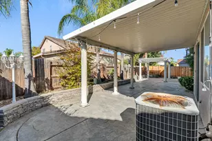 10128 Annie St, Elk Grove, CA 95757 - Photo 48