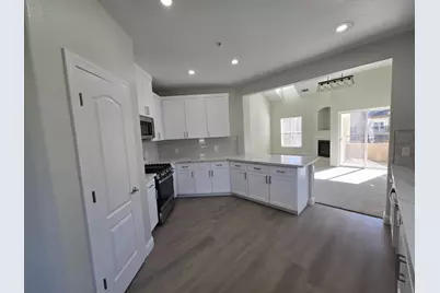 1300 Milano Drive #7, West Sacramento, CA 95691 - Photo 12