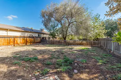 1930 Wall Street, Tracy, CA 95376 - Photo 20