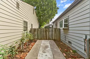 347 39th St, Sacramento, CA 95816 - Photo 42