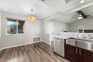 9372 Snowbird Way, Sacramento, CA 95826 - Photo 10