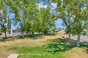 Hobbs, Sacramento, CA 95842 - Photo 38