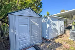 Hobbs, Sacramento, CA 95842 - Photo 26