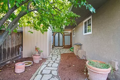 1605 Goldenwood Drive, Modesto, CA 95350 - Photo 26