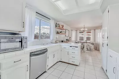 2149 McKinley Court, Los Banos, CA 93635 - Photo 16