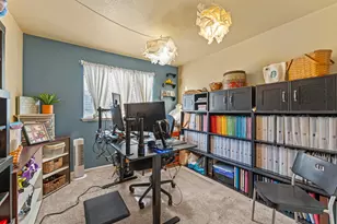 8136 Chimango Way, Antelope, CA 95843 - Photo 10