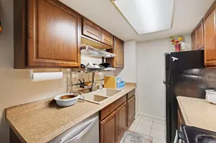 325 Standiford Ave, Modesto, CA 95350 - Photo 8