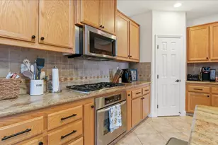 208 La Loma Ct, Roseville, CA 95678 - Photo 22