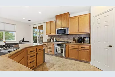 208 La Loma Court, Roseville, CA 95678 - Photo 26