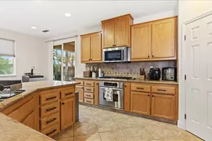 208 La Loma Ct, Roseville, CA 95678 - Photo 26