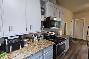 11881 Griffith Rd, Turlock, CA 95380 - Photo 12