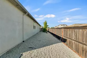 7513 Blue Bell Cir, Sacramento, CA 95829 - Photo 48