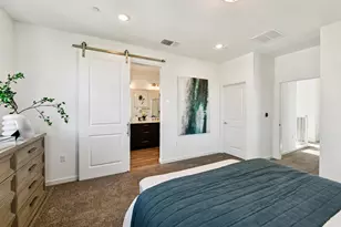 8647 Starburst Way, Sacramento, CA 95823 - Photo 16