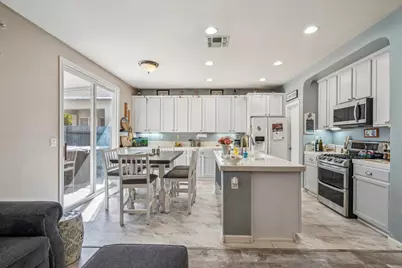 10121 Nebbiolo Court, Elk Grove, CA 95624 - Photo 10