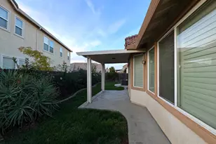 10292 Marlaw Way, Elk Grove, CA 95757 - Photo 16