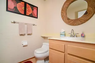 151 Hartnell Pl, Sacramento, CA 95825 - Photo 16