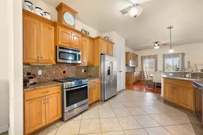 6581 Wisconsin Avenue, Arbuckle, CA 95912 - Photo 12