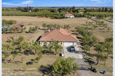 6581 Wisconsin Avenue, Arbuckle, CA 95912 - Photo 30