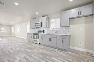 2052 E 4th St, Stockton, CA 95206 - Photo 24