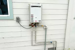 209 4th St, Isleton, CA 95641 - Photo 12