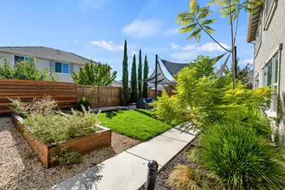 8388 Canary Pine Way, Elk Grove, CA 95757 - Photo 48