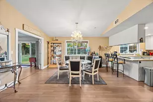 8202 Holly Dr, Citrus Heights, CA 95610 - Photo 4