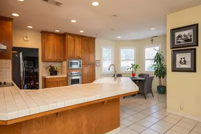 2705 Lake Front Court, Modesto, CA 95355 - Photo 12