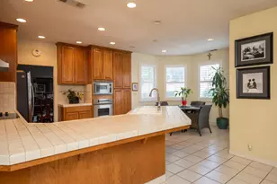 2705 Lake Front Ct, Modesto, CA 95355 - Photo 12