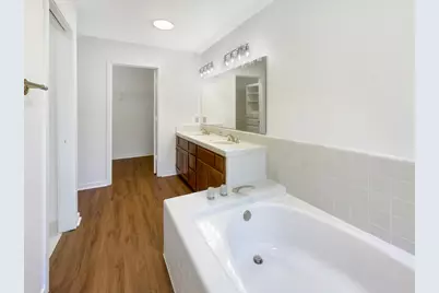 26 Marina Grande Court, Sacramento, CA 95831 - Photo 28