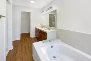 26 Marina Grande Ct, Sacramento, CA 95831 - Photo 28