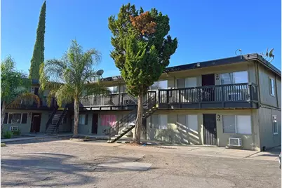 150 Gateway Court, Stockton, CA 95207 - Photo 2