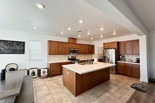 2878 Irish Mdw Wy, Lathrop, CA 95330 - Photo 8