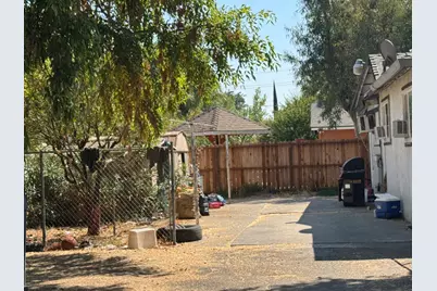 1105 E 7th Street, Stockton, CA 95206 - Photo 8