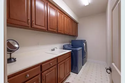 10050 Cameron Pines Way, Sacramento, CA 95829 - Photo 26