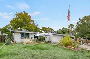 4745 Oakhollow Dr, Sacramento, CA 95842 - Photo 4