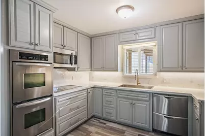 2409 Newport Drive, Modesto, CA 95350 - Photo 8