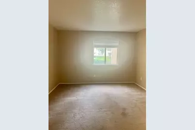 1545 Pyrenees #30, Stockton, CA 95210 - Photo 18