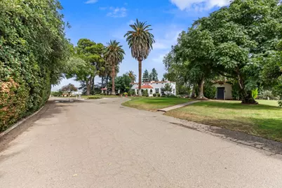 10464 E Herndon Avenue, Clovis, CA 93619 - Photo 2